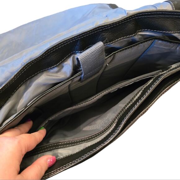 eBags Black Leather Messenger Crossbody Computer Bag - Picture 5 of 13